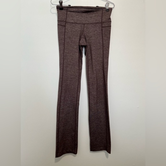 M. Athleta Revelation yoga pant - Picture 11 of 16